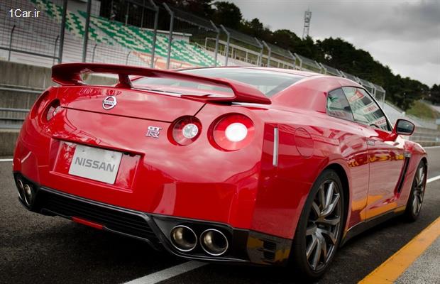 بررسی نیسان GT-R 2013